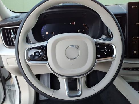 New 2026 Volvo XC60 B5 Ultra w/ Protection Package Premier AWD/4WD image 19