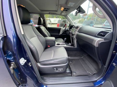 Used 2023 Toyota 4Runner SR5 Premium w/ Moonroof Package image 16