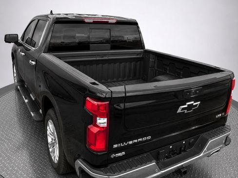 Used 2025 Chevrolet Silverado 1500 LTZ w/ LTZ Premium Package AWD/4WD image 7
