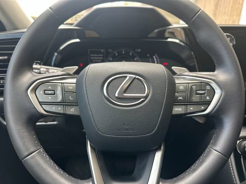 Used 2025 Lexus NX 250 FWD w/ Accessory Package (Z1) image 25