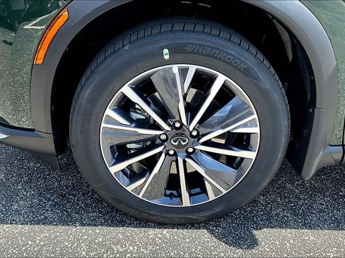New 2026 INFINITI QX60 Luxe w/ Cargo Package image 17