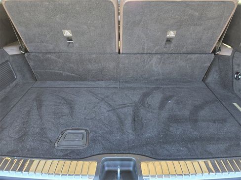 Used 2023 Mercedes-Benz GLS 450 4MATIC image 33