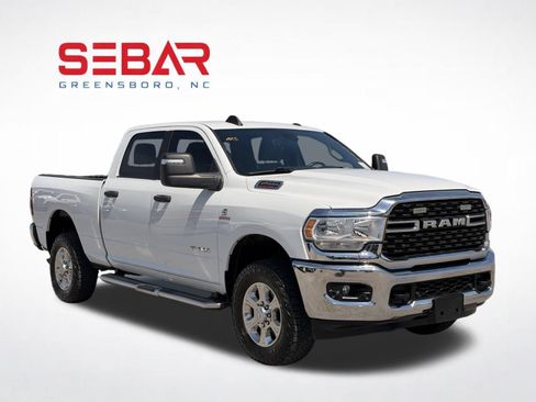 Used 2024 RAM 2500 Big Horn w/ Off Road Package AWD/4WD image 3