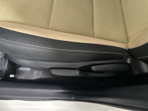 Used 2018 Toyota RAV4 XLE w/ Plus Extra Value Package AWD/4WD image 7