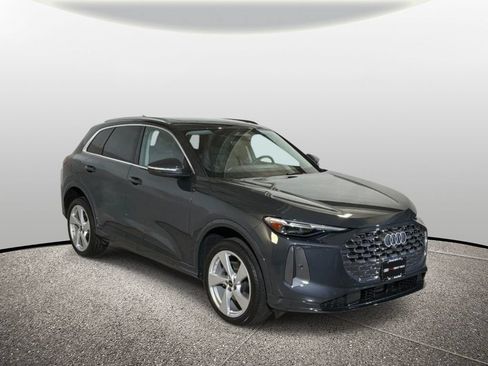 Used 2025 Audi Q5 Premium w/ Premium Plus AWD/4WD image 8