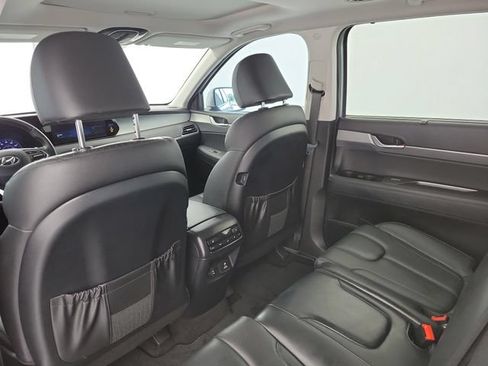 Used 2022 Hyundai Palisade SEL w/ 8P Bench Seat Package FWD image 13