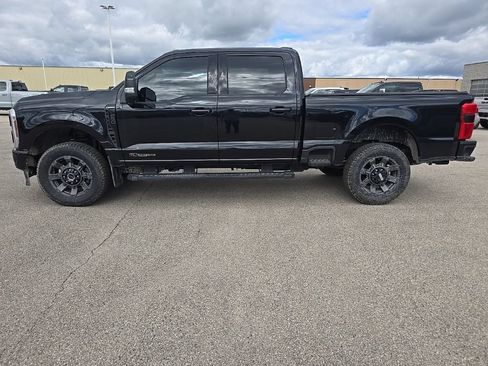 Used 2025 Ford F250 Lariat w/ Black Appearance Package AWD/4WD image 3