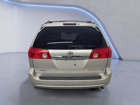 Used 2008 Toyota Sienna XLE Limited image 5