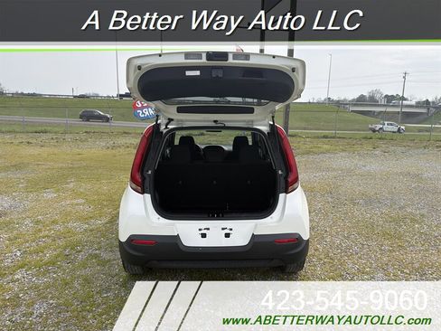 Used 2021 Kia Soul LX FWD image 9