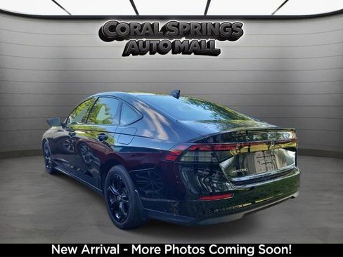 Certified 2025 Honda Accord SE image 3