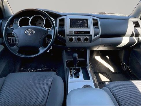 Used 2006 Toyota Tacoma PreRunner RWD image 7