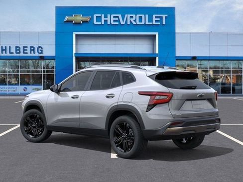 New 2026 Chevrolet Trax ACTIV w/ Sunroof Package image 3