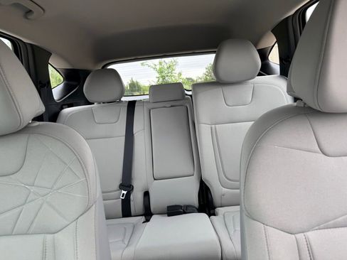 Certified 2025 Hyundai Tucson SE FWD image 21