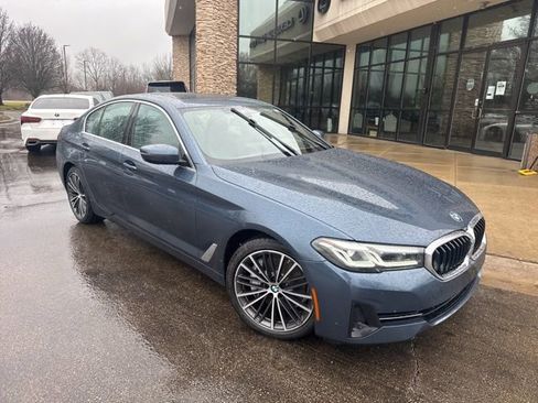 Used 2023 BMW 540i w/ Premium Package image 1