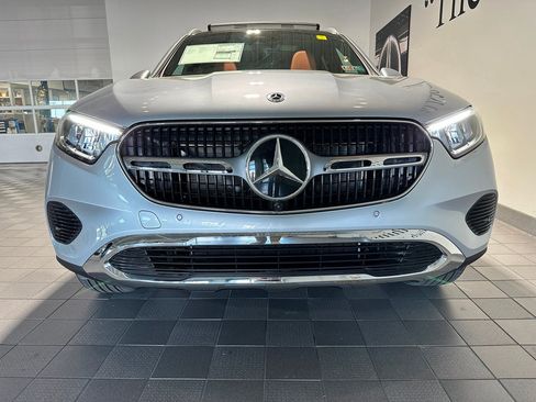 New 2026 Mercedes-Benz GLC 300 4MATIC image 2