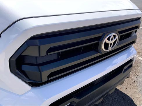 Used 2026 Toyota Tacoma SR5 image 27