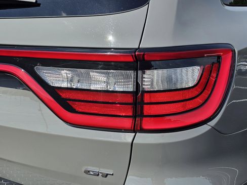 Used 2025 Dodge Durango GT AWD/4WD image 9