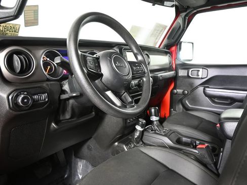 Used 2020 Jeep Wrangler Sport AWD/4WD image 21