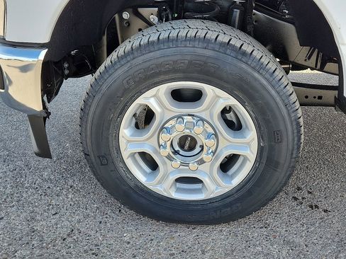 New 2026 Ford F250 XLT image 7