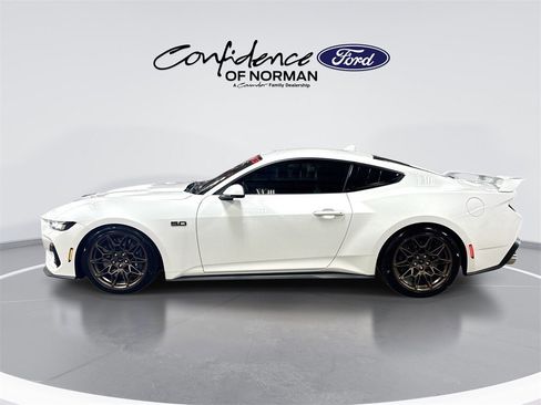 Used 2025 Ford Mustang GT Premium w/ GT Performance Package image 5
