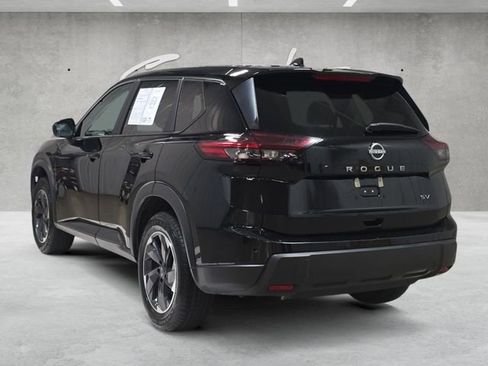 Used 2024 Nissan Rogue SV FWD image 14