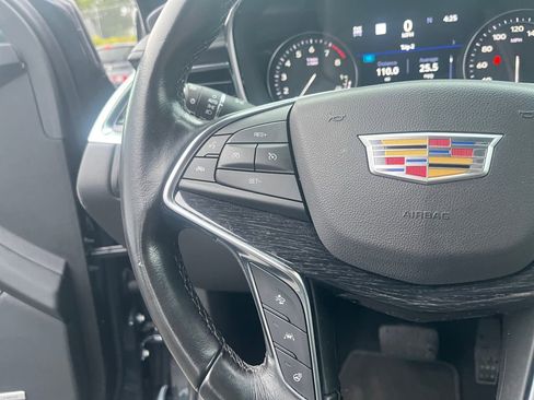 Used 2021 Cadillac XT5 Premium Luxury image 22