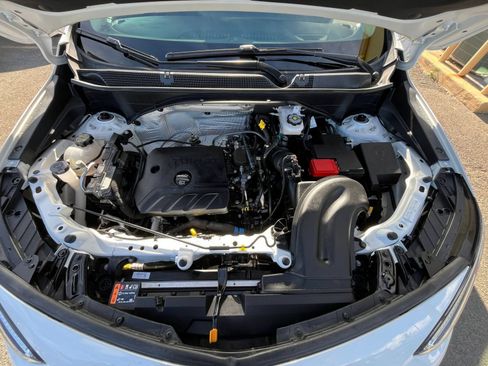 Used 2025 Buick Encore GX Preferred FWD image 30