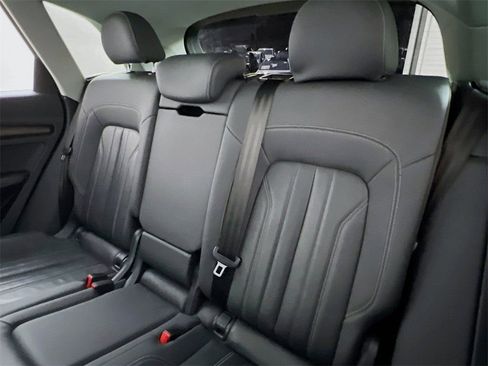 Used 2021 Audi Q5 2.0T Premium Plus w/ Premium Plus Package image 22