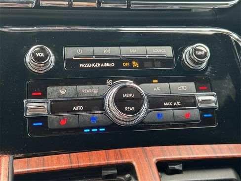 Used 2021 Lincoln Navigator Reserve w/ Luxury Package image 39