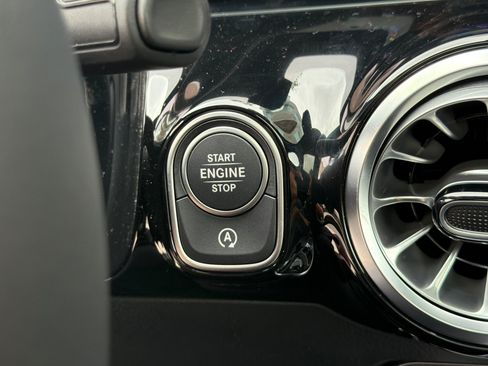 New 2026 Mercedes-Benz GLA 250 image 21