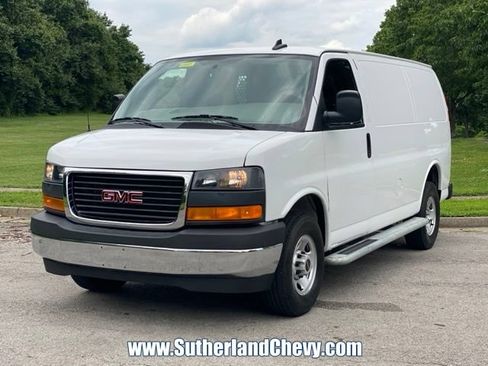 Used 2024 GMC Savana 2500 w/ Driver Convenience Package RWD image 3