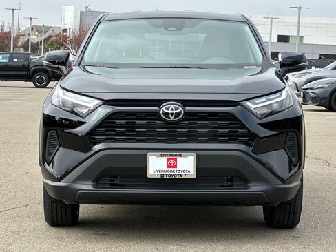New 2025 Toyota RAV4 LE image 8