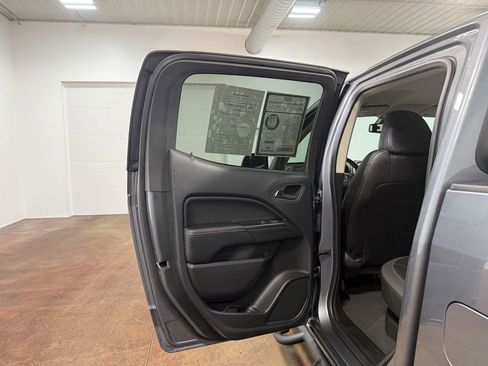 Used 2022 GMC Canyon AT4 image 49