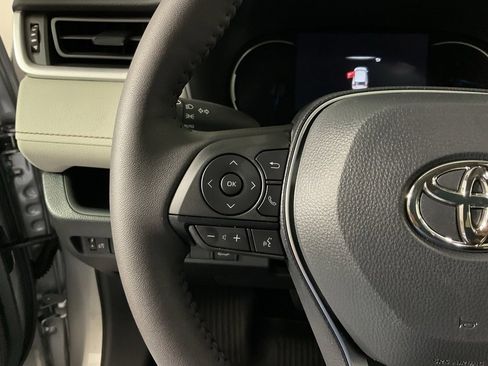 New 2025 Toyota RAV4 XLE image 26