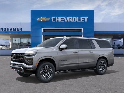 New 2026 Chevrolet Suburban Z71 image 2