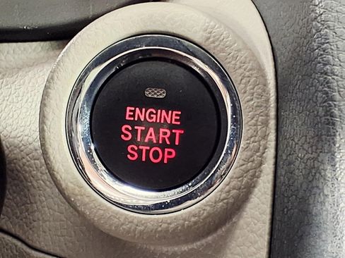 Used 2015 Subaru Forester 2.5i Touring w/ Eyesight & Navigation System image 23