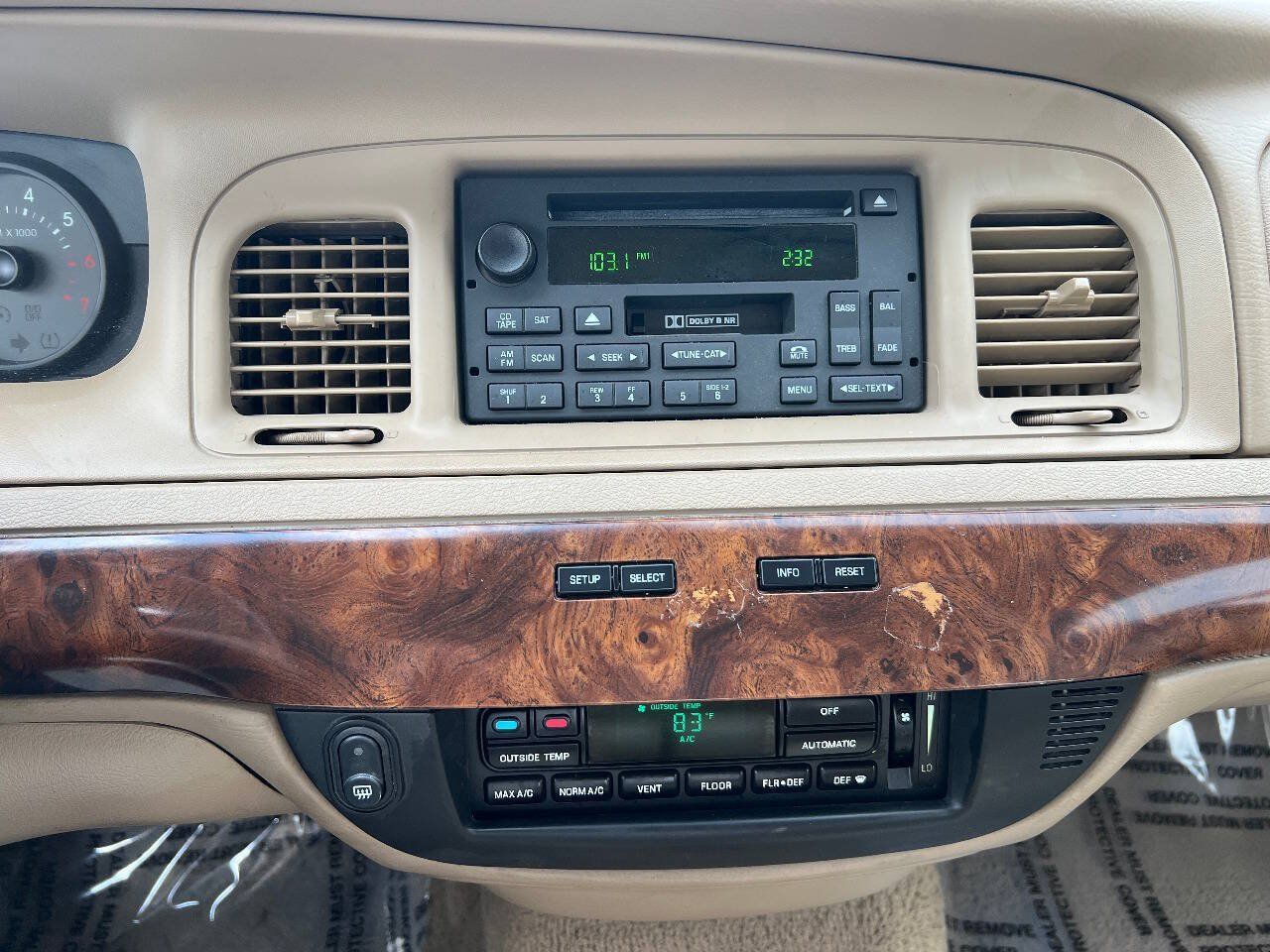 Used 2010 Mercury Grand Marquis LS RWD image 36