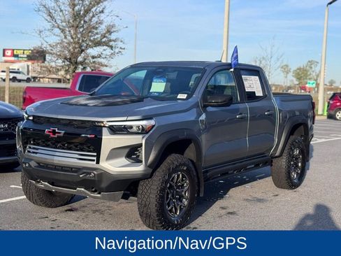 Used 2025 Chevrolet Colorado ZR2 w/ Technology Package image 4