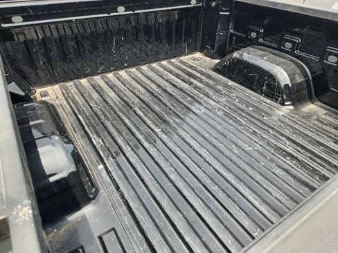 Used 2023 Chevrolet Silverado 1500 LTZ RWD image 10