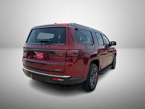 Used 2024 Jeep Wagoneer Series II w/ Flexible Seating Group RWD image 4