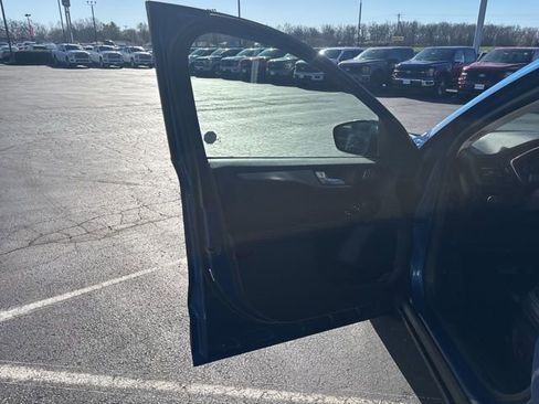 Used 2022 Ford Escape Titanium w/ Class II Trailer Tow Package image 14