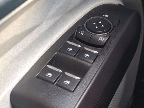 Used 2025 Ford Maverick XLT image 22