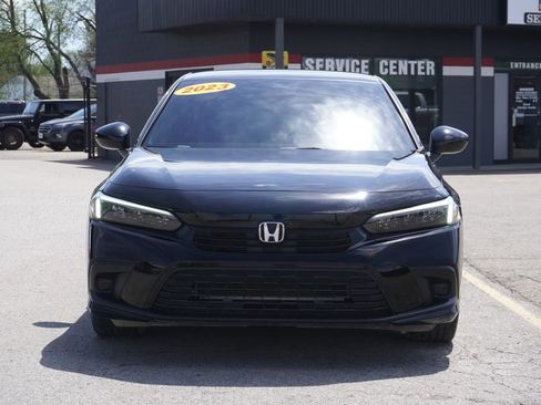 Used 2023 Honda Civic Sport image 2