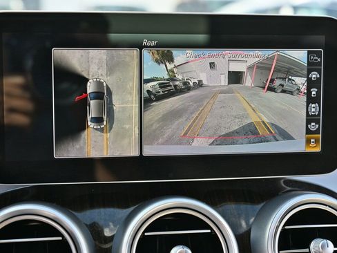 Used 2020 Mercedes-Benz C 300 Sedan image 29