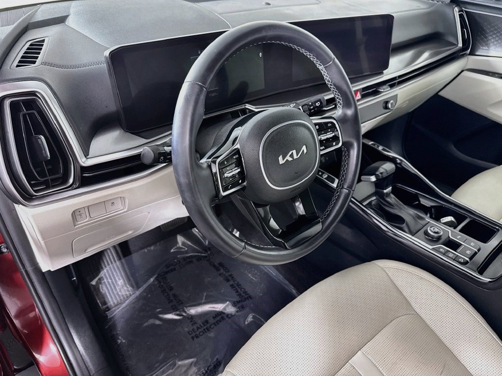 Used 2025 Kia Sorento S w/ Panoramic Sunroof Package FWD image 22