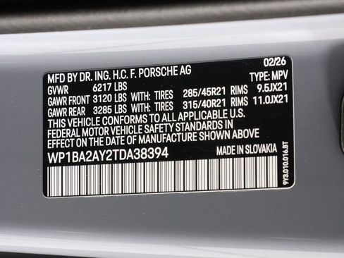 New 2026 Porsche Cayenne Coupe AWD/4WD image 24