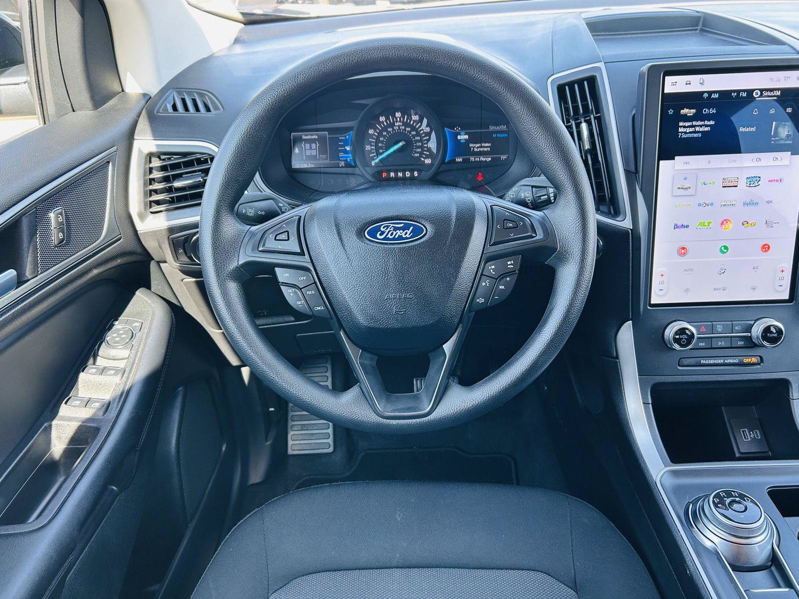 Used 2024 Ford Edge SE w/ Black Appearance Package AWD/4WD image 10