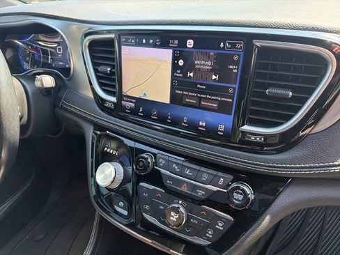 Certified 2021 Chrysler Pacifica Limited w/ Premium & Safety Sphere Group AWD/4WD image 14
