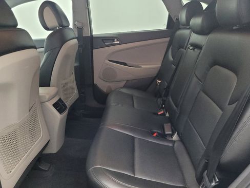 Used 2017 Hyundai Tucson Sport image 18