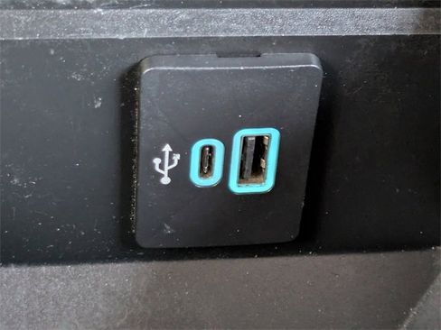 Certified 2023 Ford F250 Platinum image 22